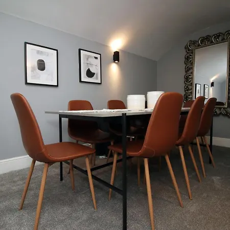 The Pavilion By Staybc Apartment
